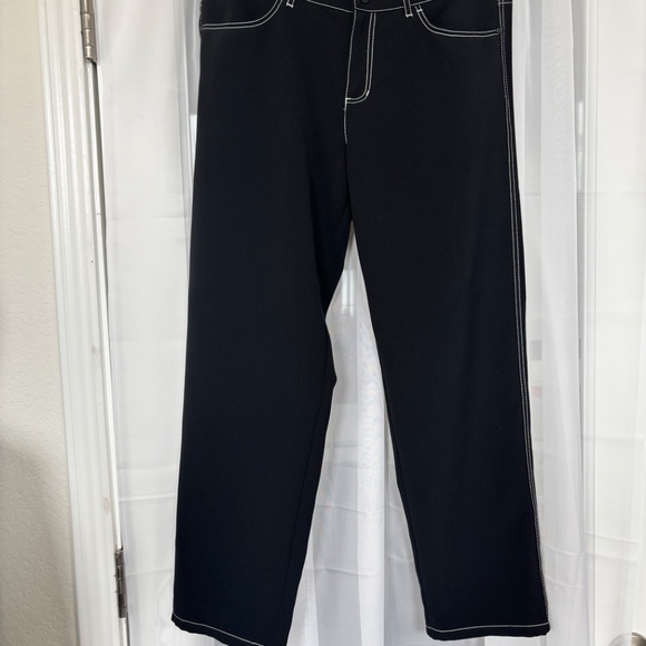 Lafayette 148 New York Mercer Cropped Pants with Contrast Topstitching - Picture 2 of 8